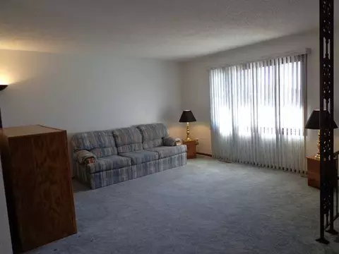 3641 Regent Dr E, Bismarck, ND 58504 photo 7