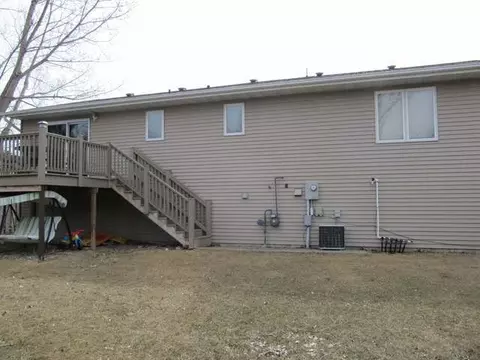 312 Wachter Ave E, Bismarck, ND 58504 photo 10