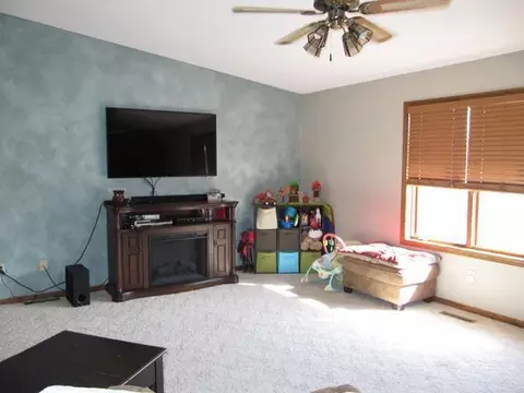 312 Wachter Ave E, Bismarck, ND 58504 photo 39