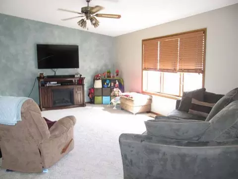 312 Wachter Ave E, Bismarck, ND 58504 photo 46