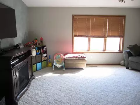 312 Wachter Ave E, Bismarck, ND 58504 photo 40
