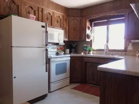 2620 Stevens St, Bismarck, ND 58501 photo 3