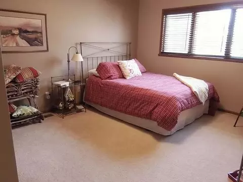 2620 Stevens St, Bismarck, ND 58501 photo 9