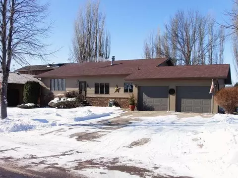 2620 Stevens St, Bismarck, ND 58501 photo 1