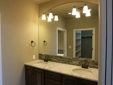 3513 Valley Dr, Bismarck, ND 58503 photo 14