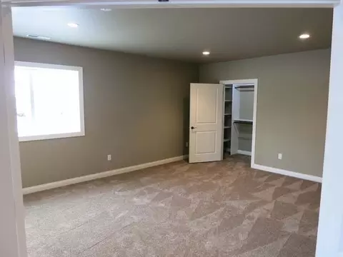 3513 Valley Dr, Bismarck, ND 58503 photo 25