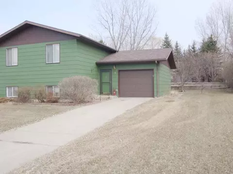 4 Stanley Dr, Lincoln, ND 58504 photo 1