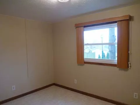 2440 Stevens St, Bismarck, ND 58503 photo 10
