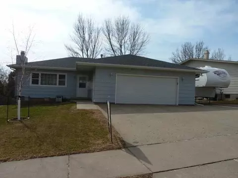 2440 Stevens St, Bismarck, ND 58503 photo 18
