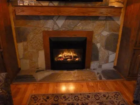 2440 Stevens St, Bismarck, ND 58503 photo 2