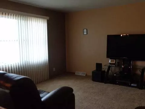 262 Redstone, Bismarck, ND 58503 photo 11