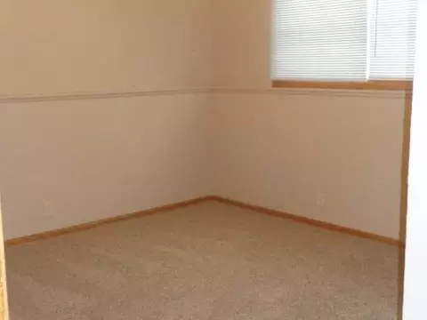 262 Redstone, Bismarck, ND 58503 photo 20