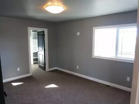 3706 Valley Dr, Bismarck, ND 58503 photo 20