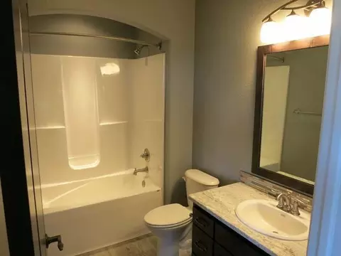 3706 Valley Dr, Bismarck, ND 58503 photo 38