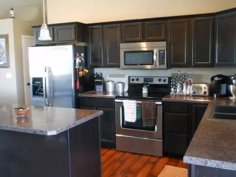 6900 Derek Dr, Bismarck, ND 58504 photo 3