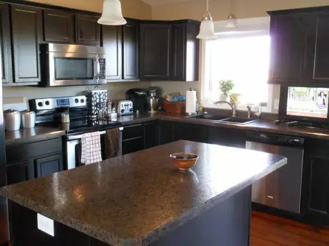 6900 Derek Dr, Bismarck, ND 58504 photo 18