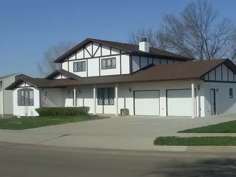 709 8 Ave NE, Mandan, ND 58554 photo 70
