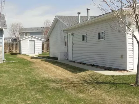 4970 Fairfax Lp, Bismarck, ND 58503 photo 3