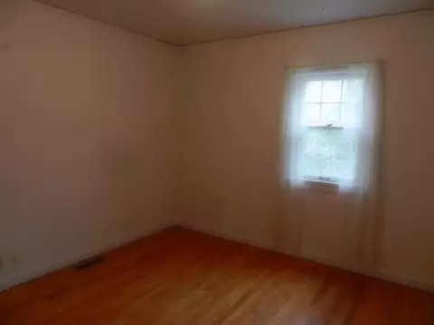 1008 B Ave E, Bismarck, ND 58501 photo 11
