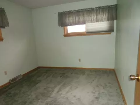717 28th St N, Bismarck, ND 58501 photo 8