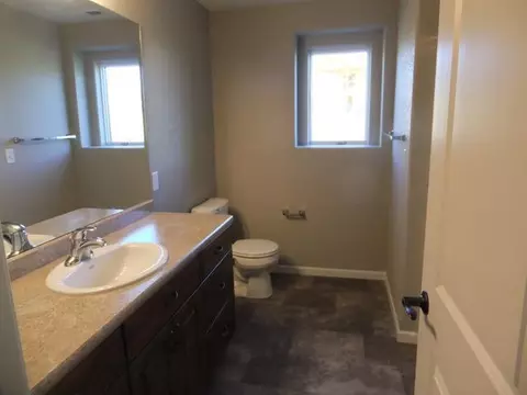 4902 Pumice Lp, Bismarck, ND 58501 photo 17