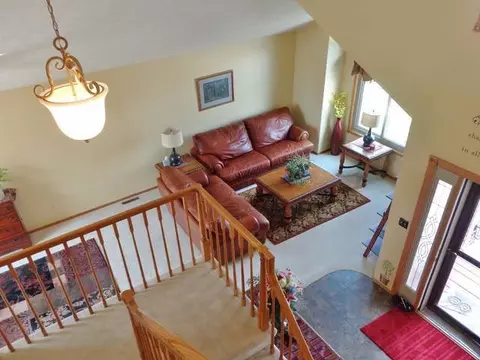 721 Juniper Dr, Bismarck, ND 58503 photo 8