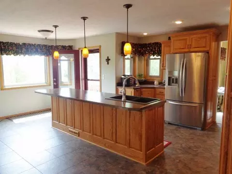 721 Juniper Dr, Bismarck, ND 58503 photo 14