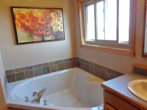 721 Juniper Dr, Bismarck, ND 58503 photo 38