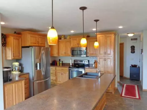 721 Juniper Dr, Bismarck, ND 58503 photo 17