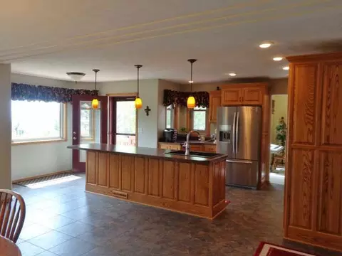 721 Juniper Dr, Bismarck, ND 58503 photo 15