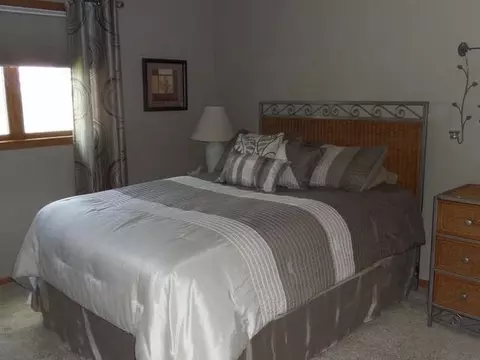 1960 Capitol Ave E, Bismarck, ND 58503 photo 8