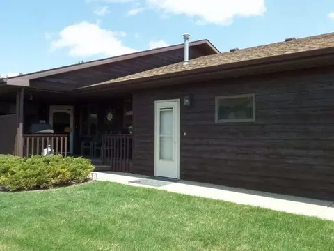1960 Capitol Ave E, Bismarck, ND 58503 photo 1