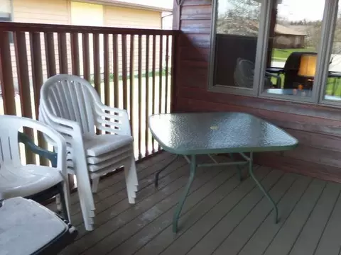 1960 Capitol Ave E, Bismarck, ND 58503 photo 2