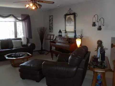 4112 35th Ave NW, Mandan, ND 58554 photo 3
