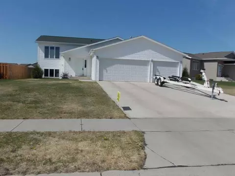 4511 Chamberlain Dr, Bismarck, ND 58503 photo 19