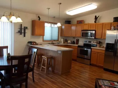 4511 Chamberlain Dr, Bismarck, ND 58503 photo 7