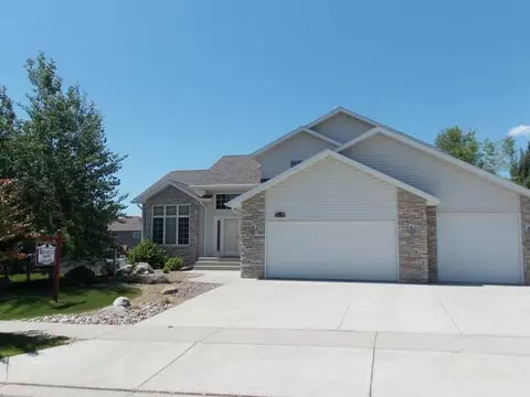 1258 Eagle Crest Lp, Bismarck, ND 58503 photo 37