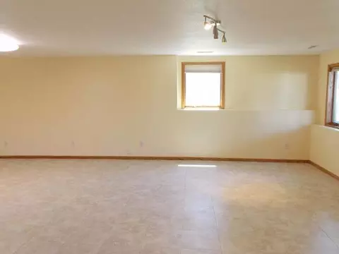 1258 Eagle Crest Lp, Bismarck, ND 58503 photo 20