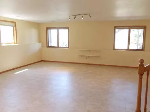 1258 Eagle Crest Lp, Bismarck, ND 58503 photo 18