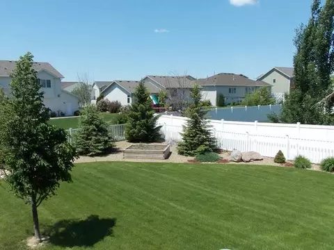 1258 Eagle Crest Lp, Bismarck, ND 58503 photo 41