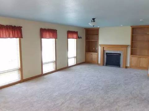 1258 Eagle Crest Lp, Bismarck, ND 58503 photo 6