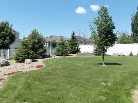 1258 Eagle Crest Lp, Bismarck, ND 58503 photo 43