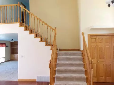 1258 Eagle Crest Lp, Bismarck, ND 58503 photo 8