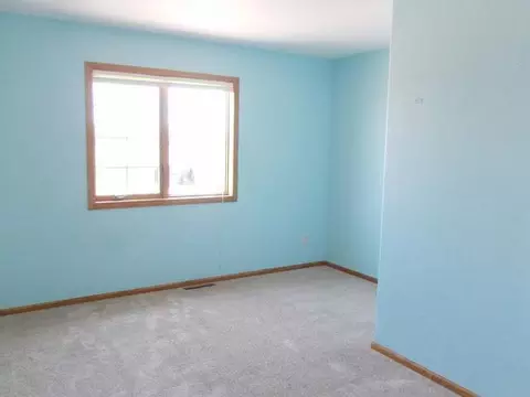 1258 Eagle Crest Lp, Bismarck, ND 58503 photo 29