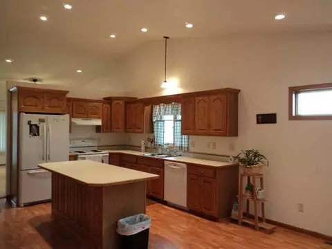 3702 Normandy St, Bismarck, ND 58503 photo 6