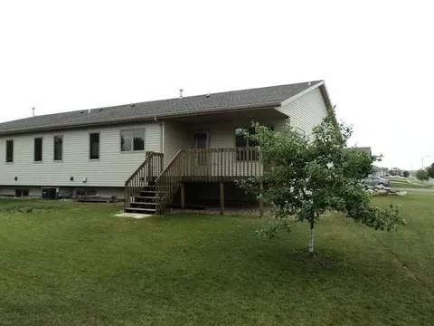 3702 Normandy St, Bismarck, ND 58503 photo 2
