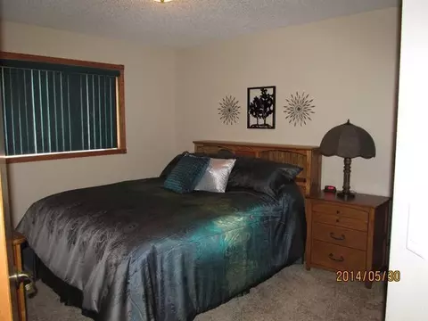5325 Walker Dr, Bismarck, ND 58504 photo 20