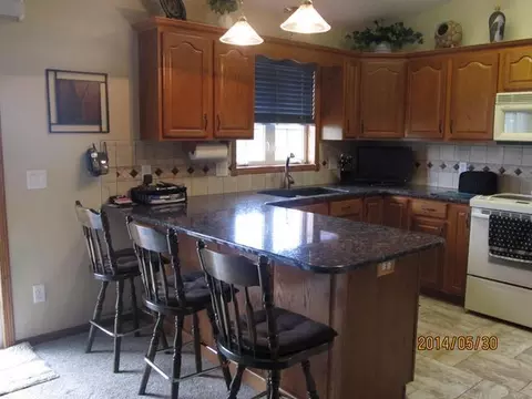 5325 Walker Dr, Bismarck, ND 58504 photo 17