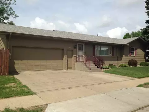 116 Capitol Ave E, Bismarck, ND 58501 photo 1