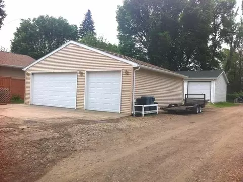 1220 4 N St, Bismarck, ND 58501 photo 2